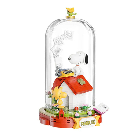 Pantasy: Peanuts: Red House Daydreams