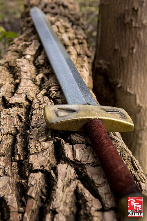 Iron Fortress: Sword Knight 75cm