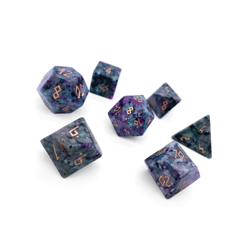 Norse Foundry 7 Die Gemstone RPG Dice Set: Ruby Zoisite