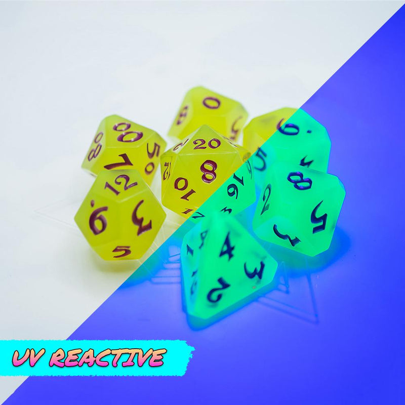 Die Hard Dice 7 Die RPG Dice Set: AfterDark Avalore Good Vibrations