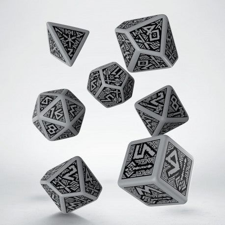 Q Workshop Dice Set - Dwarven Gray and Black 7 Dice Set